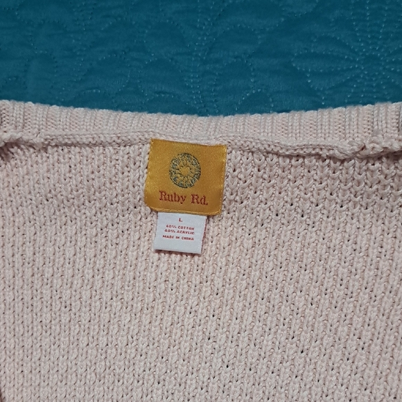 192 - 🌸 Pretty in Pink Ruby Rd. Cardigan - Picture 2 of 8